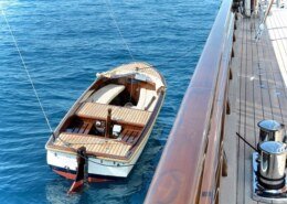 How much does it cost to buy a luxury yacht?